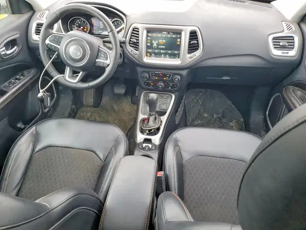 3C4NJDBB8HT624250 2017 JEEP COMPASS - Image 8