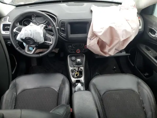 3C4NJDBB8HT629254 2017 JEEP COMPASS - Image 8