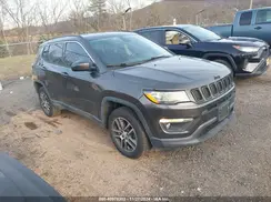 3C4NJDBB8HT631084 2017 JEEP COMPASS