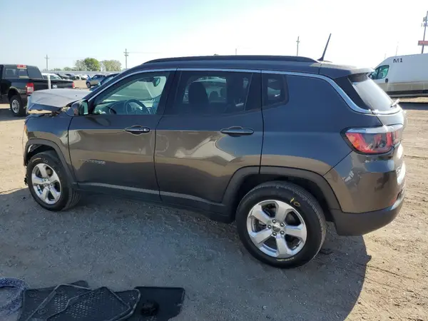3C4NJDBB8HT651948 2017 JEEP COMPASS - Image 2