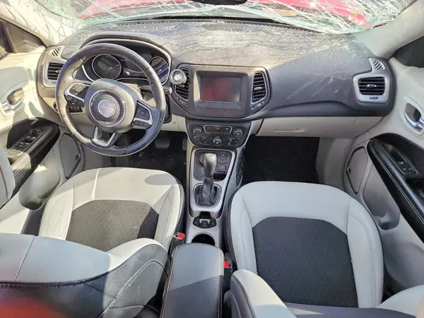 3C4NJDBB8HT659662 2017 JEEP COMPASS - Image 8