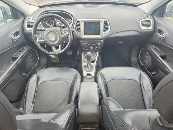 3C4NJDBB8HT660908 2017 JEEP COMPASS - Image 8