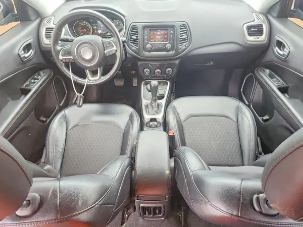 3C4NJDBB8HT679992 2017 JEEP COMPASS - Image 8