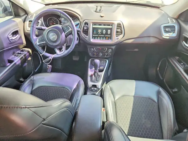 3C4NJDBB8JT103230 2018 JEEP COMPASS - Image 8