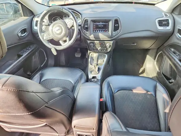 3C4NJDBB8JT111943 2018 JEEP COMPASS - Image 8