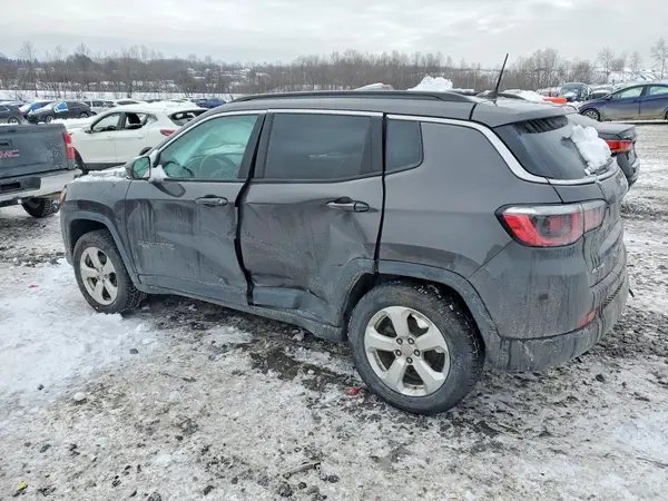 3C4NJDBB8JT113451 2018 JEEP COMPASS - Image 2