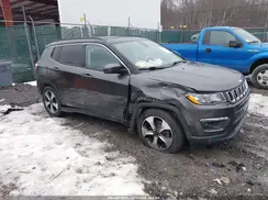 3C4NJDBB8JT117175 2018 JEEP COMPASS