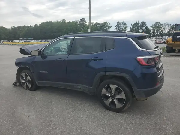 3C4NJDBB8JT131352 2018 JEEP COMPASS - Image 2