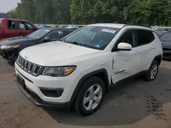 3C4NJDBB8JT135417 2018 JEEP COMPASS