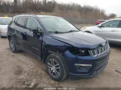 3C4NJDBB8JT142514 2018 JEEP COMPASS