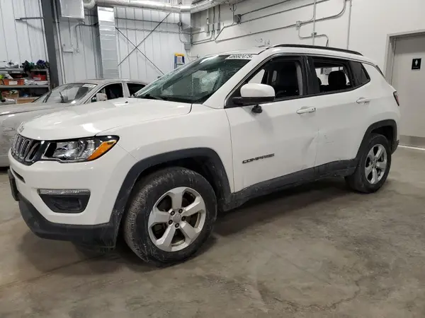3C4NJDBB8JT145767 2018 JEEP COMPASS - Image 1