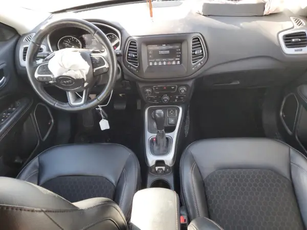 3C4NJDBB8JT162522 2018 JEEP COMPASS - Image 8