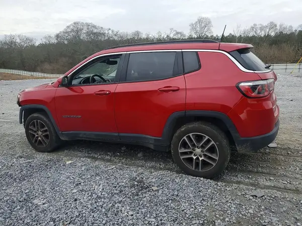 3C4NJDBB8JT162634 2018 JEEP COMPASS - Image 2