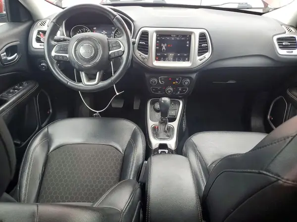 3C4NJDBB8JT162634 2018 JEEP COMPASS - Image 8