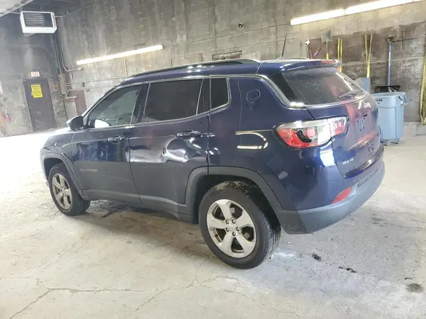 3C4NJDBB8JT167820 2018 JEEP COMPASS - Image 2