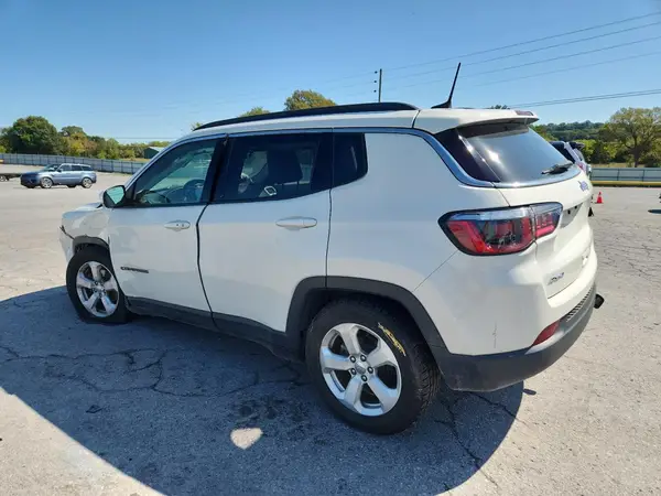 3C4NJDBB8JT175352 2018 JEEP COMPASS - Image 2