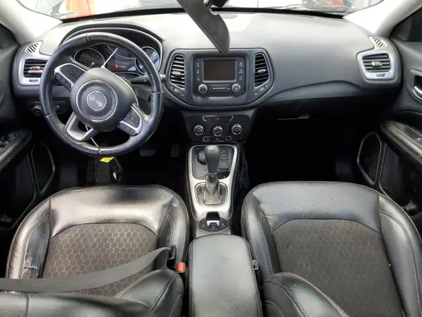 3C4NJDBB8JT176145 2018 JEEP COMPASS - Image 7