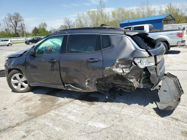 3C4NJDBB8JT179546 2018 JEEP COMPASS - Image 2
