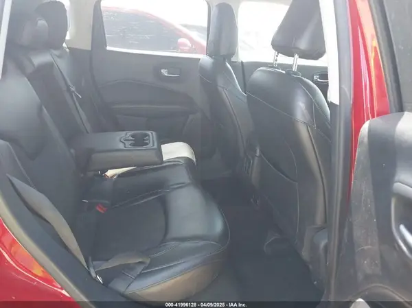 3C4NJDBB8JT179577 2018 JEEP COMPASS - Image 8