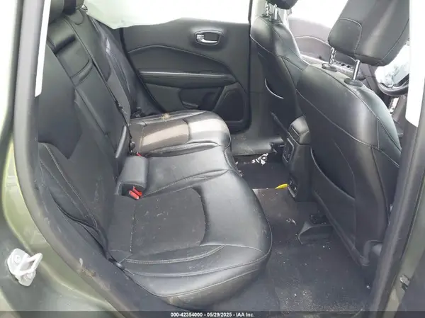 3C4NJDBB8JT184990 2018 JEEP COMPASS - Image 8