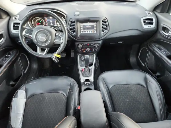 3C4NJDBB8JT185640 2018 JEEP COMPASS - Image 8