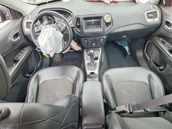 3C4NJDBB8JT192216 2018 JEEP COMPASS - Image 8