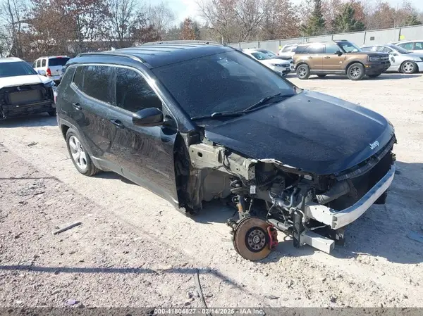 3C4NJDBB8JT202680 2018 JEEP COMPASS - Image 1