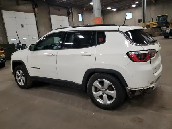 3C4NJDBB8JT205997 2018 JEEP COMPASS - Image 2