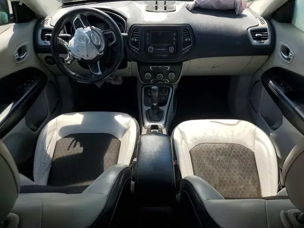 3C4NJDBB8JT207717 2018 JEEP COMPASS - Image 8