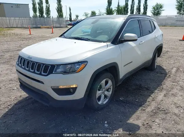 3C4NJDBB8JT223772 2018 JEEP COMPASS - Image 2
