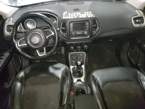 3C4NJDBB8JT232407 2018 JEEP COMPASS - Image 8