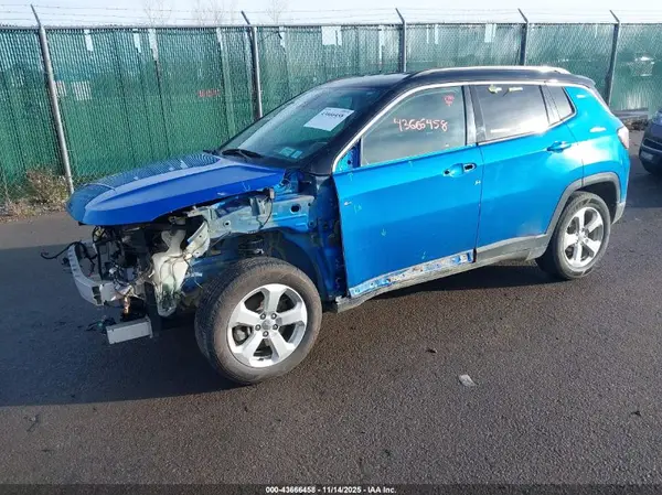 3C4NJDBB8JT253273 2018 JEEP COMPASS - Image 2