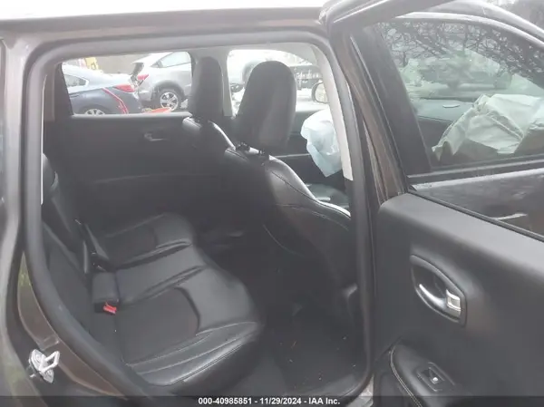 3C4NJDBB8JT256948 2018 JEEP COMPASS - Image 8