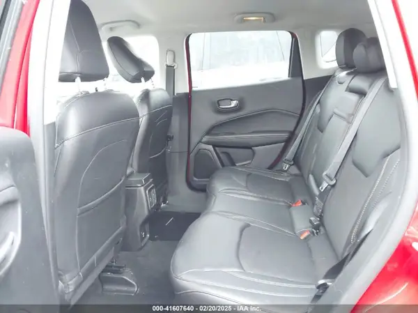 3C4NJDBB8JT262345 2018 JEEP COMPASS - Image 8