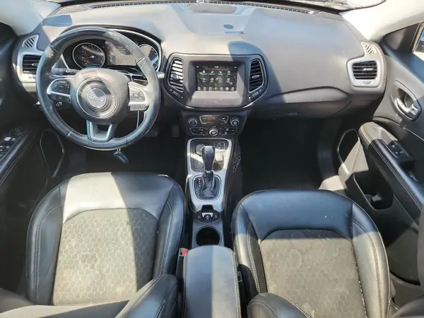 3C4NJDBB8JT290632 2018 JEEP COMPASS - Image 8