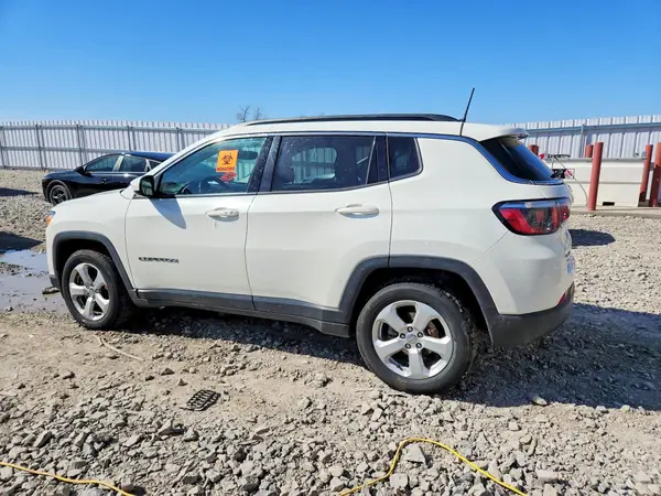 3C4NJDBB8JT291070 2018 JEEP COMPASS - Image 2