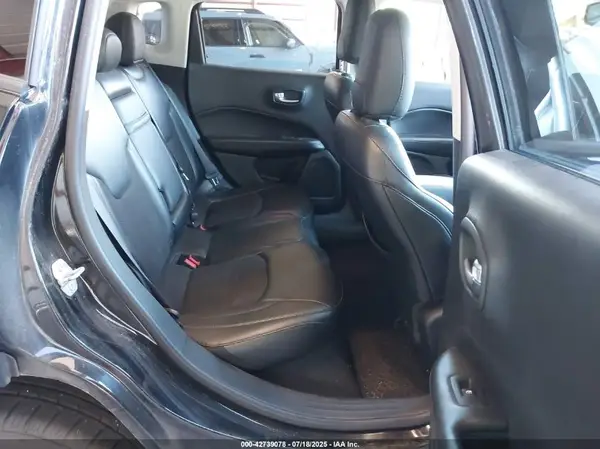 3C4NJDBB8JT298889 2018 JEEP COMPASS - Image 8