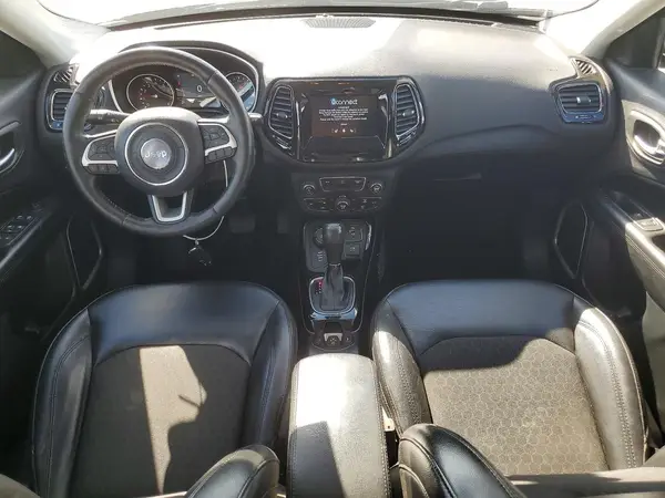 3C4NJDBB8JT299184 2018 JEEP COMPASS - Image 8
