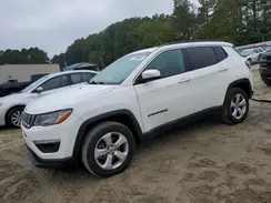 3C4NJDBB8JT313665 2018 JEEP COMPASS