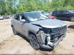 3C4NJDBB8JT313679 2018 JEEP COMPASS