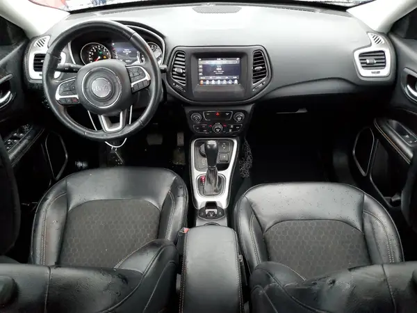 3C4NJDBB8JT326139 2018 JEEP COMPASS - Image 8