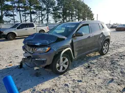 3C4NJDBB8JT330871 2018 JEEP COMPASS