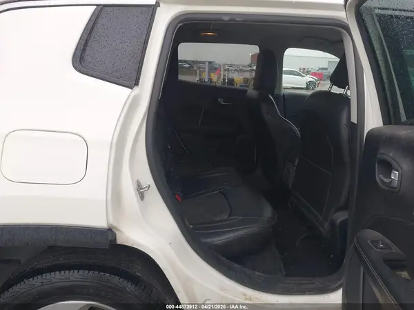 3C4NJDBB8JT331440 2018 JEEP COMPASS - Image 8