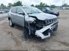 3C4NJDBB8JT339506 2018 JEEP COMPASS