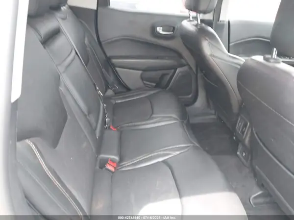 3C4NJDBB8JT339506 2018 JEEP COMPASS - Image 8