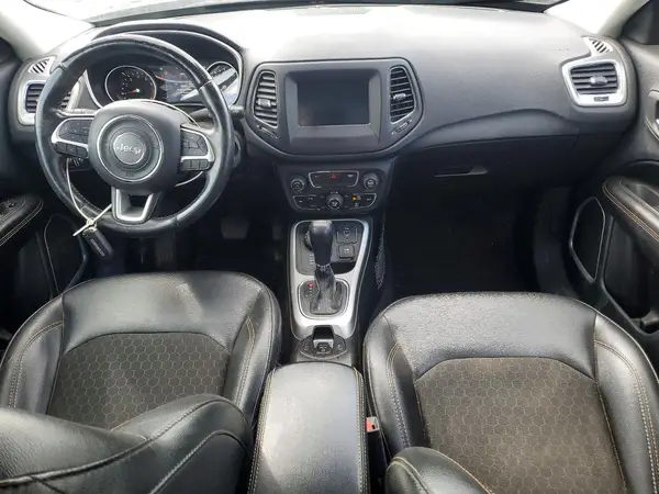 3C4NJDBB8JT345144 2018 JEEP COMPASS - Image 8