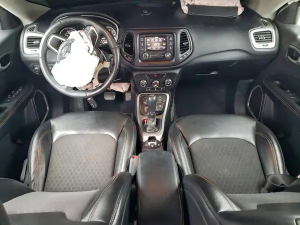 3C4NJDBB8JT349727 2018 JEEP COMPASS - Image 8