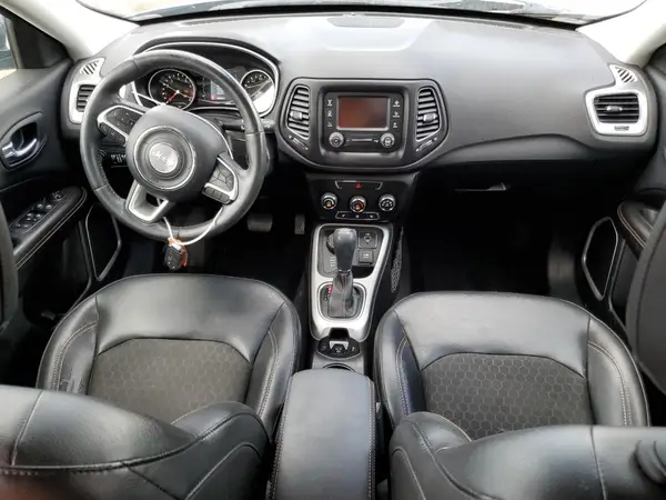 3C4NJDBB8JT350022 2018 JEEP COMPASS - Image 8