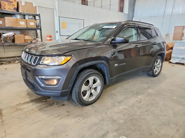 3C4NJDBB8JT355284 2018 JEEP COMPASS - Image 1