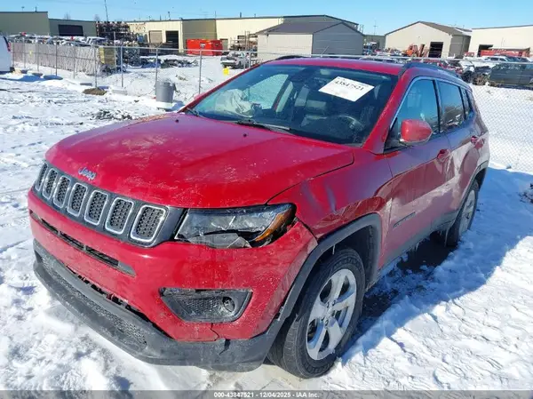 3C4NJDBB8JT355866 2018 JEEP COMPASS - Image 2